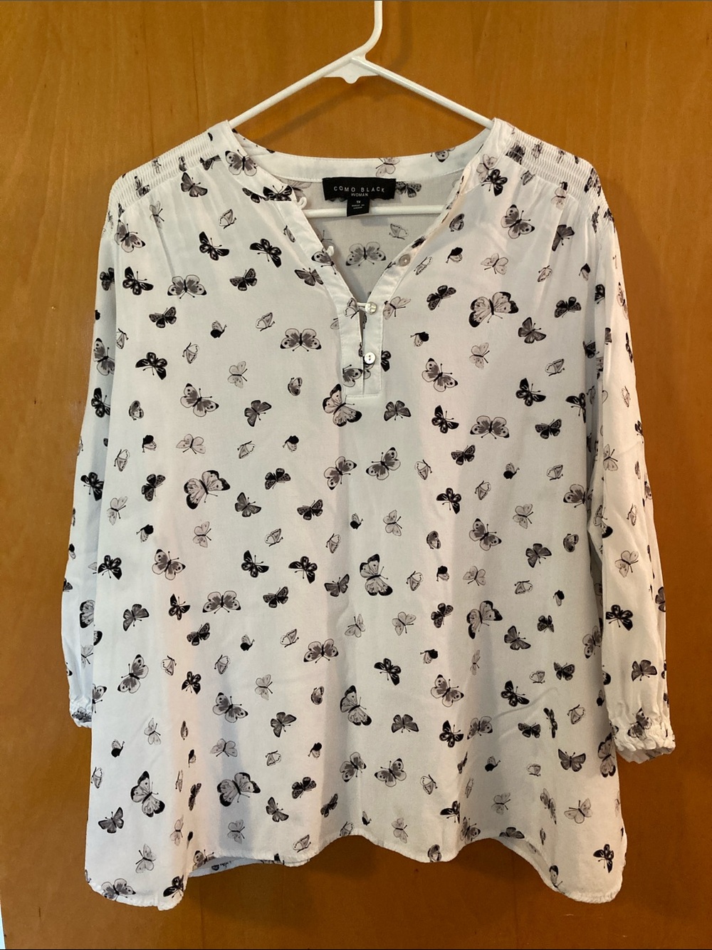 Como Black Woman White Butterfly Henley Blouse